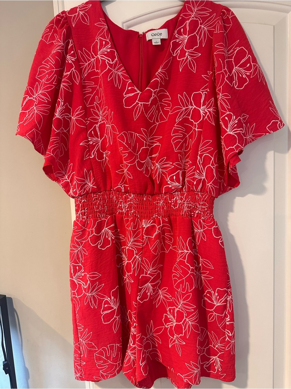 CeCe Pink Floral V-Neck Short Romper- size small